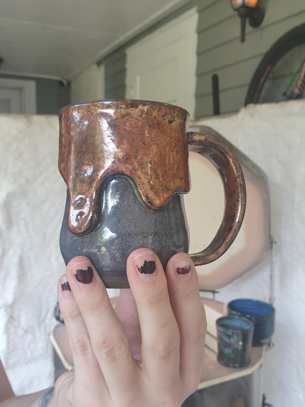 Metallic drip mug
